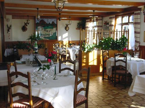 Hotel Restaurant Le Gruyerien Morlon Εστιατόριο φωτογραφία
